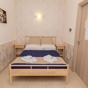 Kamer met een Queen Size Bed